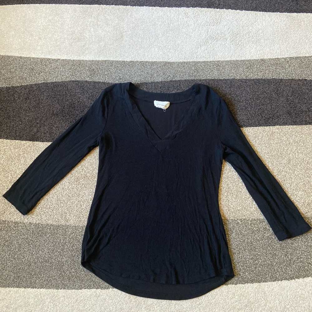 ANTHROPOLOGIE Sz M Black V-neck 3/4 sleeve Basic Top Blouse